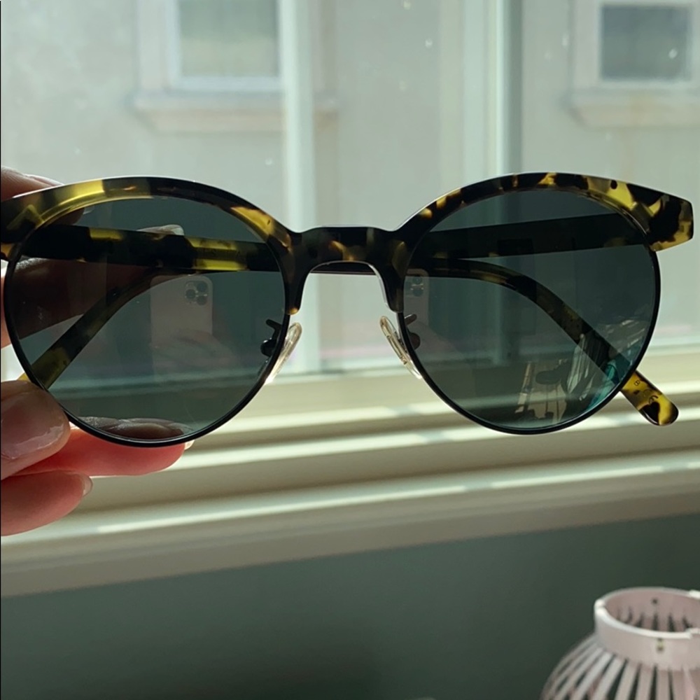 Oliver Peoples LA Polarized Glasses